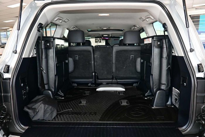 2021 Toyota Landcruiser VX