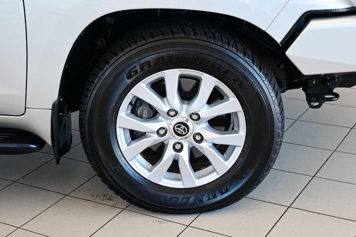 2021 Toyota Landcruiser VX