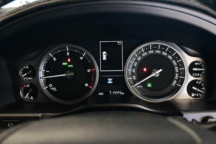 2021 Toyota Landcruiser VX