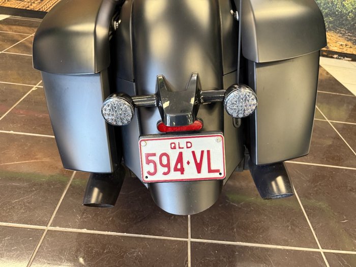 2019 Indian CHIEFTAIN BLACK