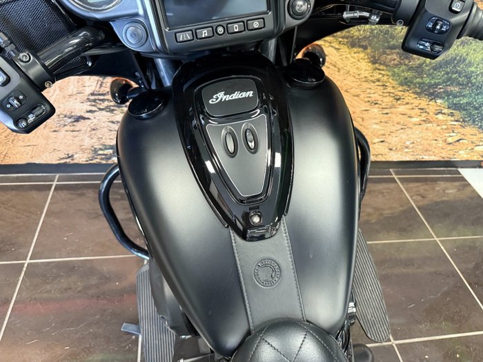 2019 Indian CHIEFTAIN BLACK