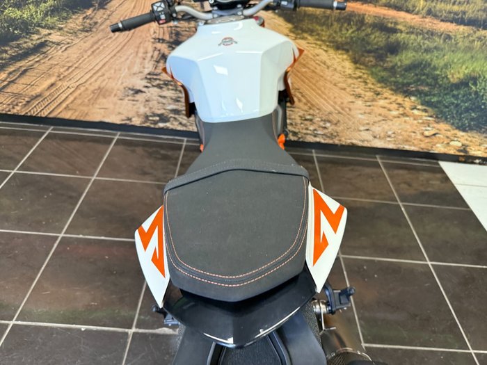 2016 Ktm 1290 SUPER DUKE R SILVER