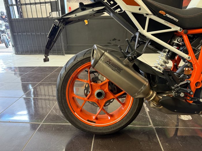 2016 Ktm 1290 SUPER DUKE R SILVER