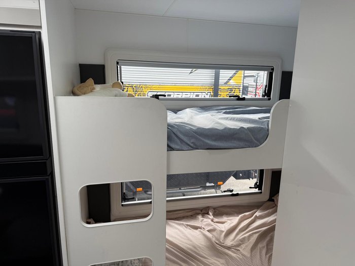 2024 JB Caravans Dirt Roader 20'8