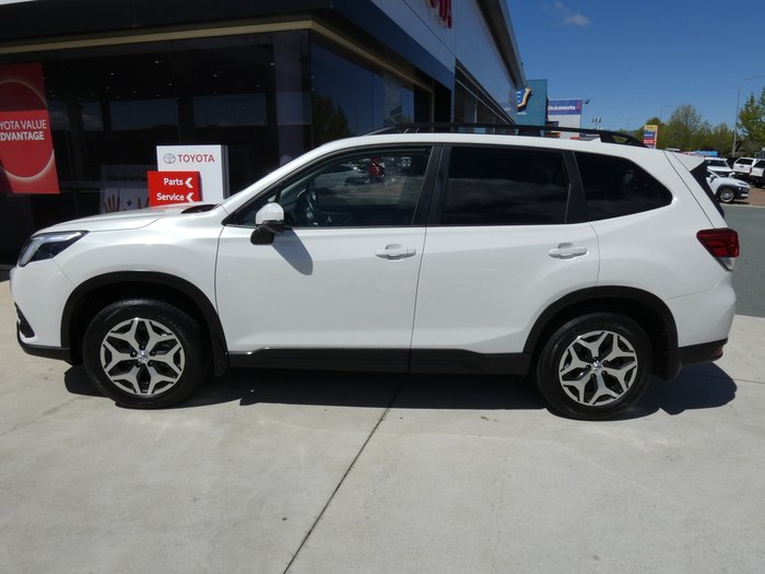 2022 Subaru Forester 2.5i