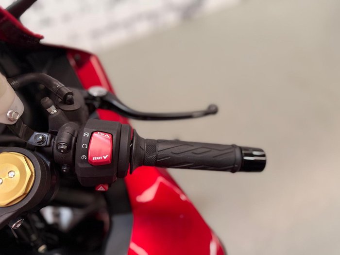 2025 Suzuki GSX-R1000 ABS GSX-R Red