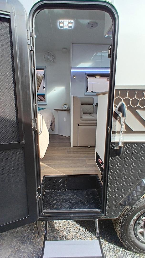 2025 Red Centre Kimberley Plus 196 Type A (was $127,990 now $121,990)