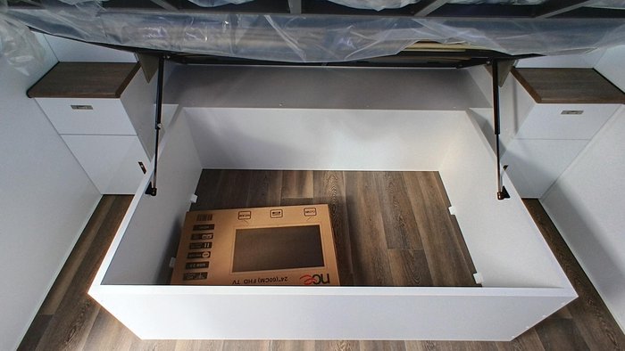 2025 Red Centre Kimberley Plus 196 Type A (was $127,990 now $121,990)