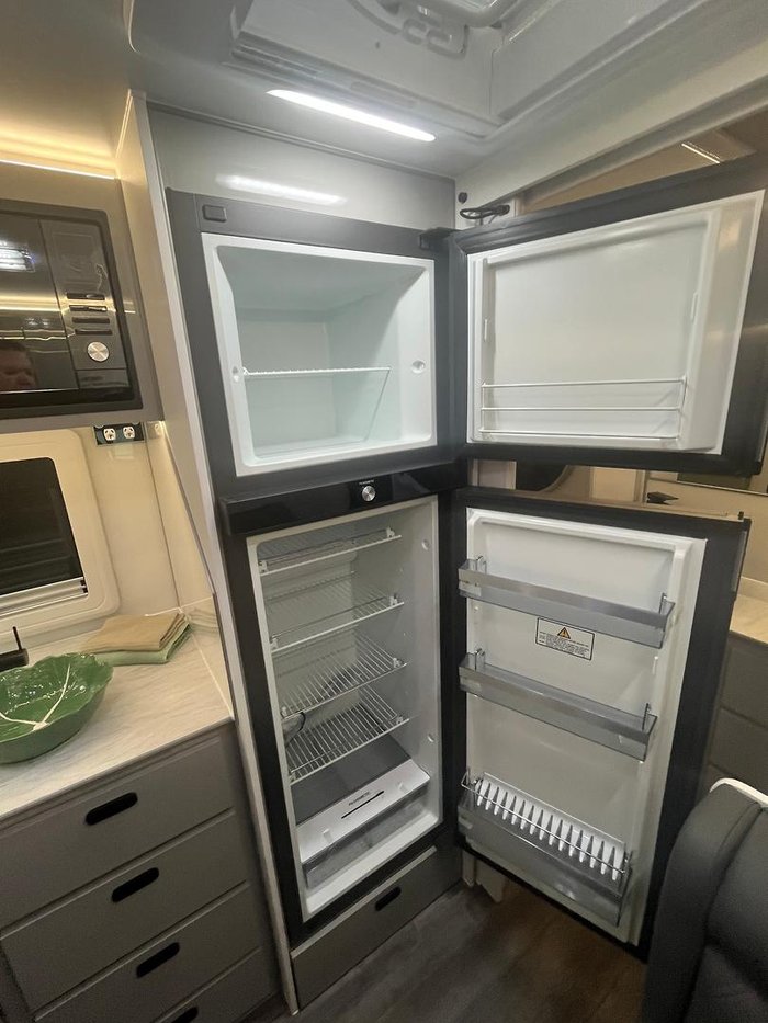 2025 JB Caravans Gator X 17'10 Fd Cafe