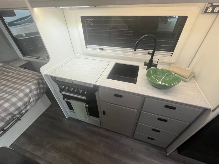 2025 JB Caravans Gator X 17'10 Fd Cafe