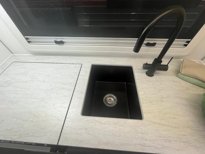 2025 JB Caravans Gator X 17'10 Fd Cafe