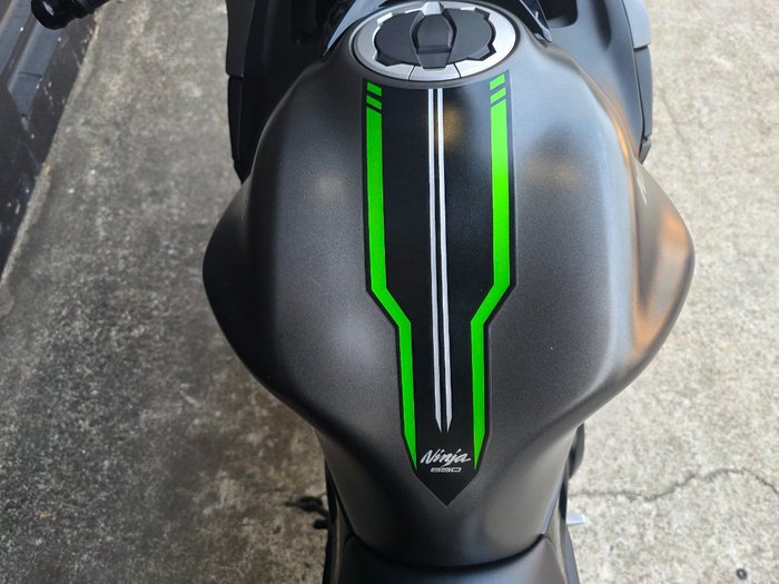 2024 Kawasaki NINJA 650L GREY