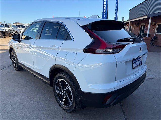 2023 MITSUBISHI Eclipse Cross ES