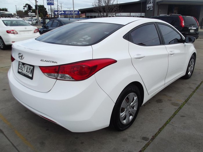 2013 Hyundai Elantra Active MD2 White