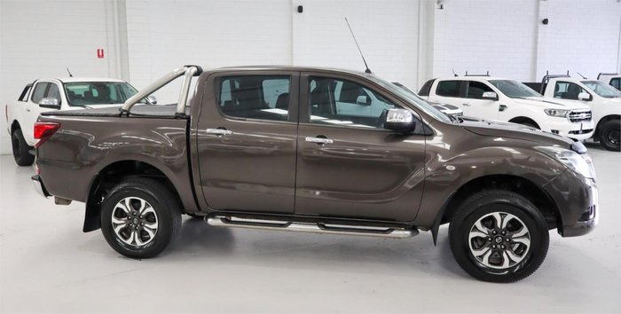 2016 Mazda BT-50 XTR Hi-Rider UR 4x2 Titanium Flash