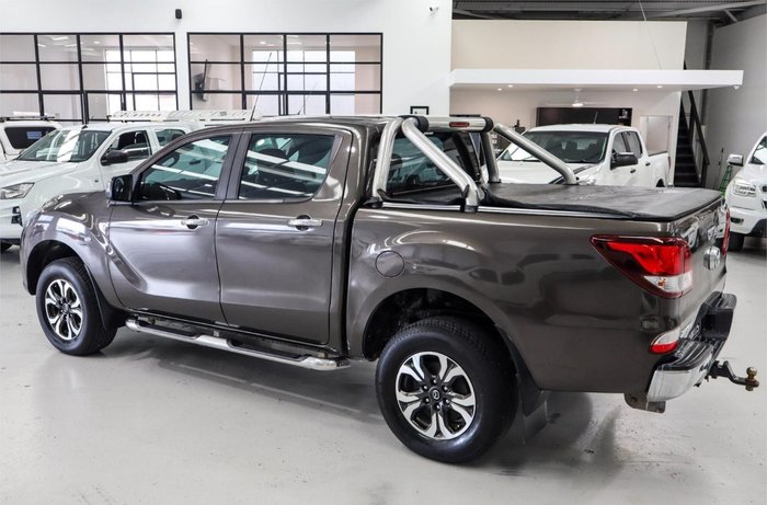2016 Mazda BT-50 XTR Hi-Rider UR 4x2 Titanium Flash