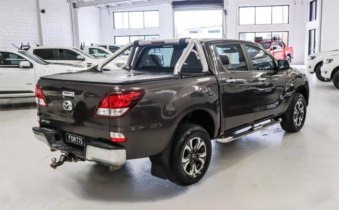 2016 Mazda BT-50 XTR Hi-Rider UR 4x2 Titanium Flash