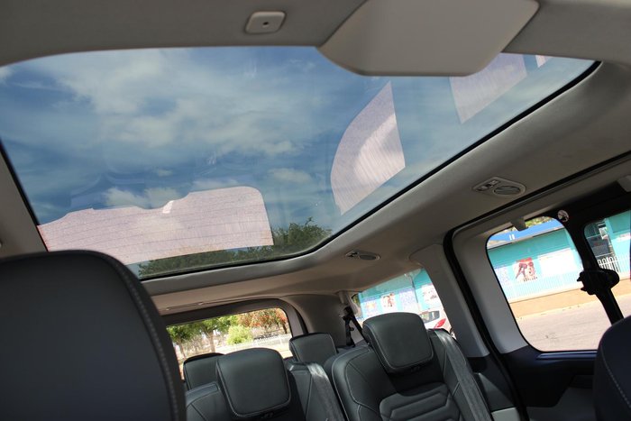 2025 Ford Tourneo Titanium X