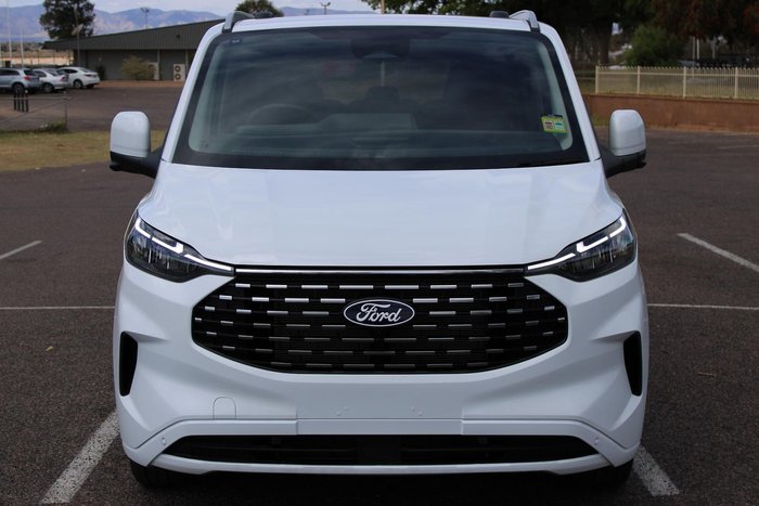 2025 Ford Tourneo Titanium X