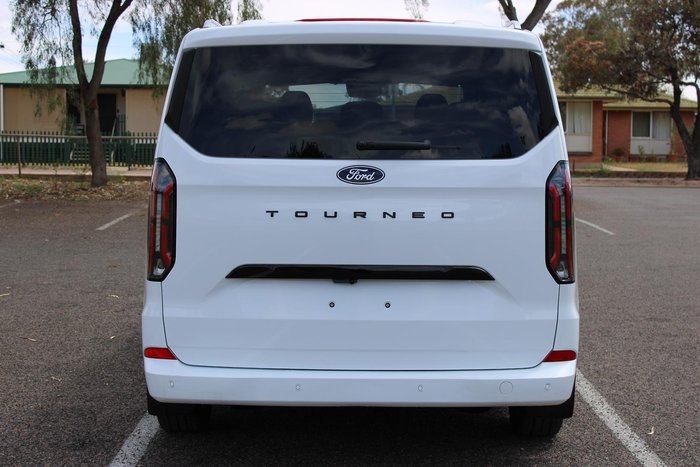 2025 Ford Tourneo Titanium X