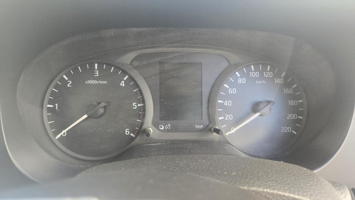 2019 Nissan Navara RX