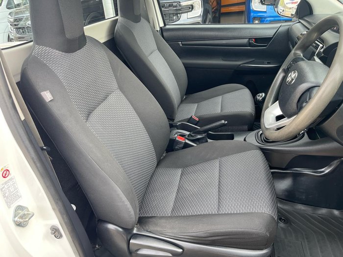 2018 Toyota Hilux Workmate GUN122R 4x2 Glacier White