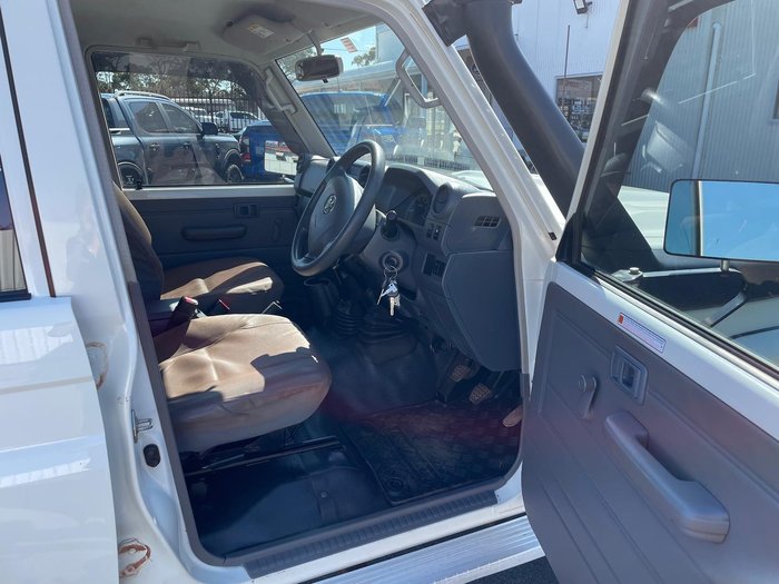 2022 Toyota Landcruiser Workmate VDJ79R 4X4 Dual Range French Vanilla