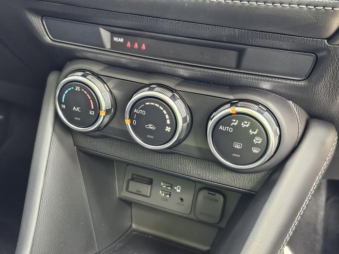 2025 Mazda CX-3 G20 Evolve