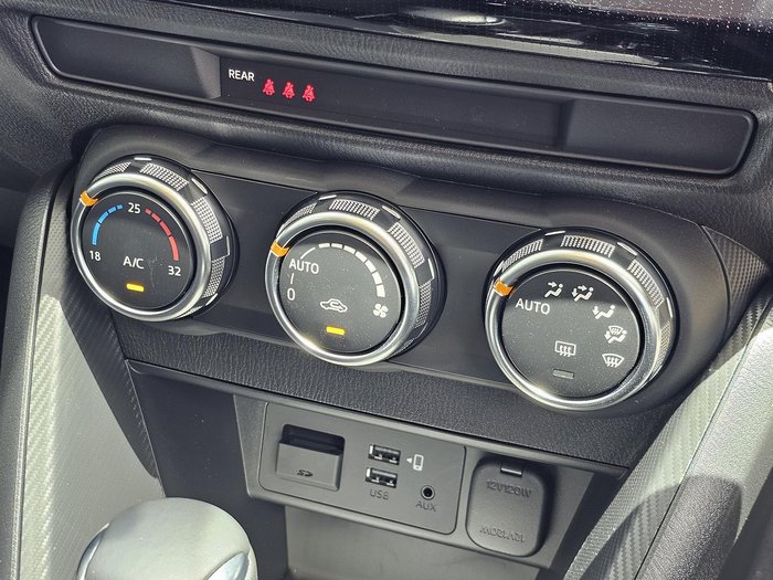 2025 Mazda 2 G15 Evolve