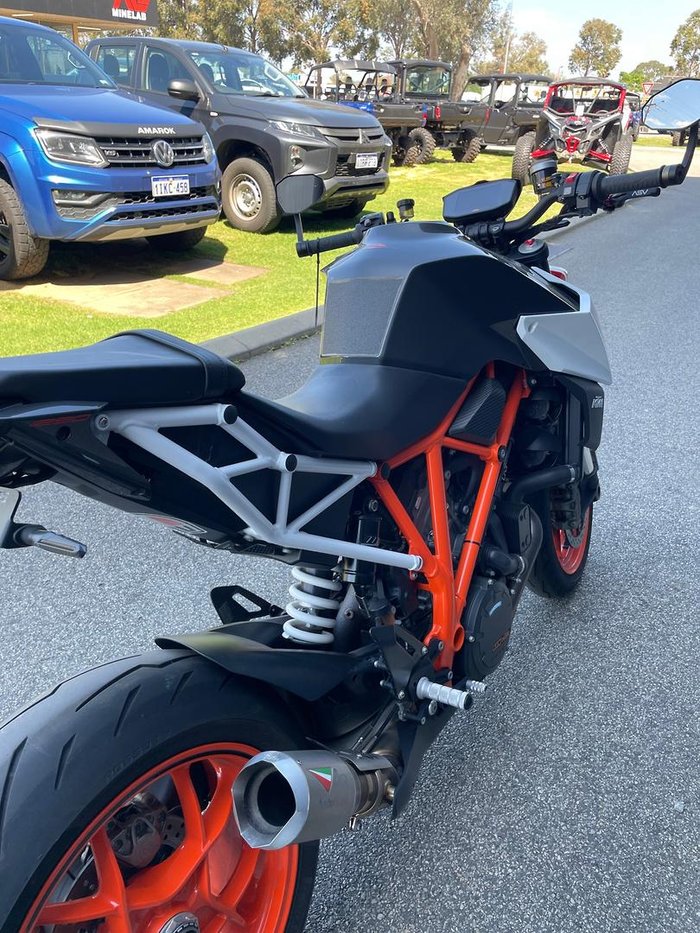 2018 KTM 1290 Super Duke R Super Duke Orange