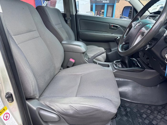 2013 Toyota Hilux SR KUN26R MY12 4X4 Sterling Silver