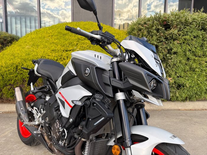2019 Yamaha MT-10A Silver