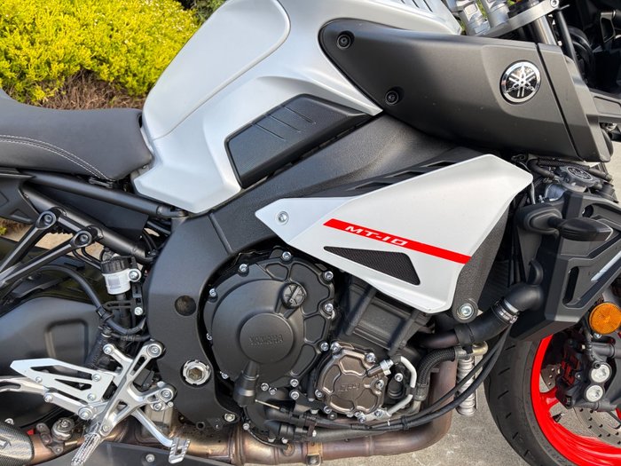 2019 Yamaha MT-10A Silver