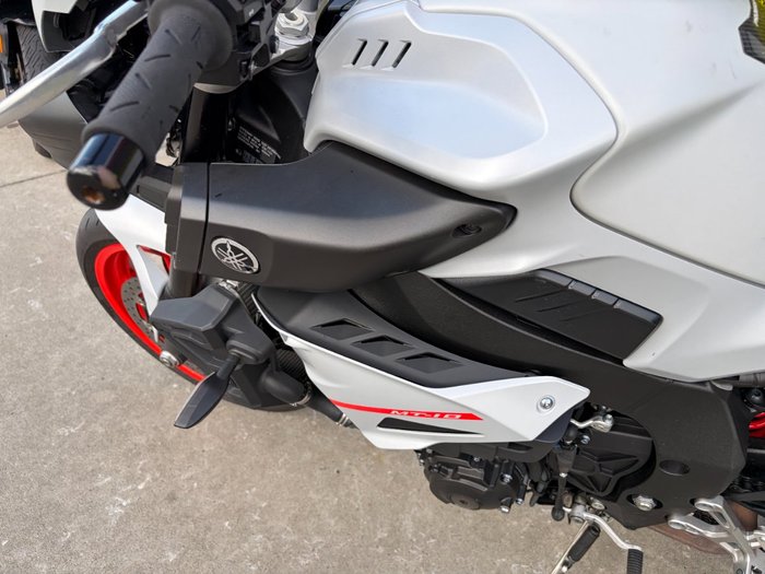 2019 Yamaha MT-10A Silver