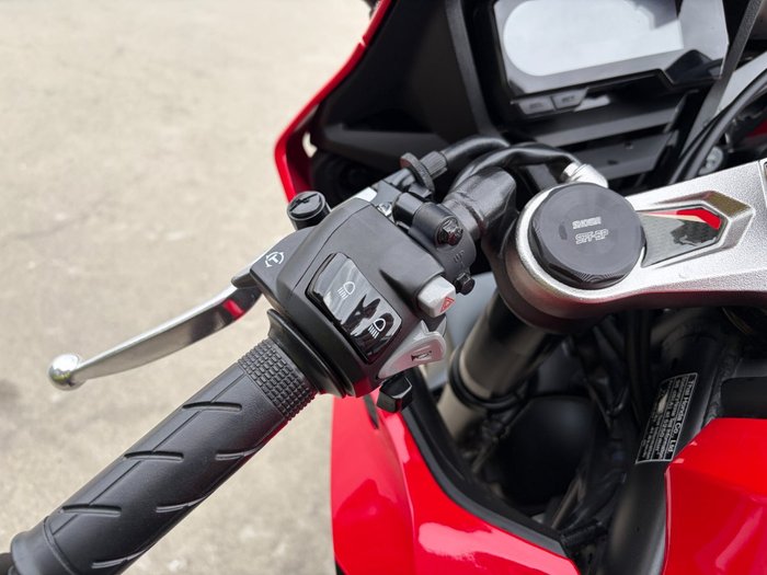 2023 Honda CBR650R Red