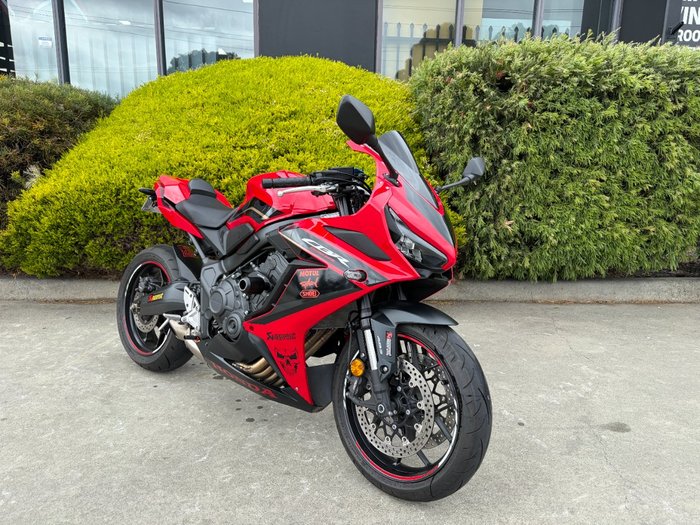 2023 Honda CBR650R Red