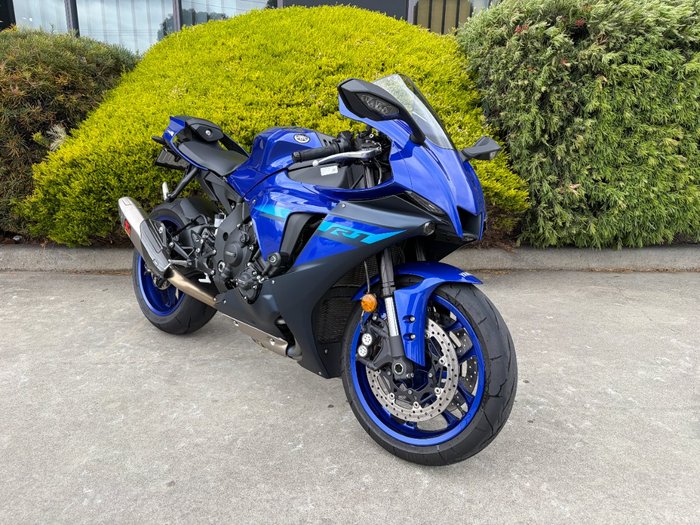 2024 Yamaha YZF-R1 Blue