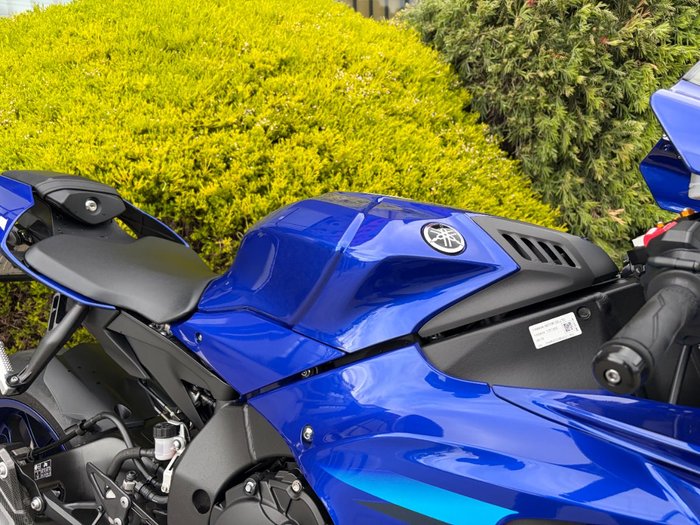 2024 Yamaha YZF-R1 Blue
