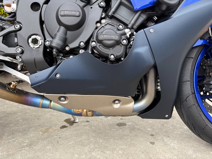 2024 Yamaha YZF-R1 Blue