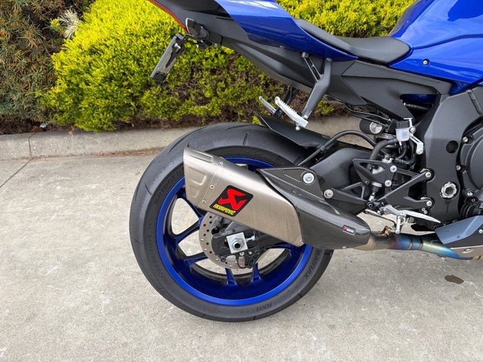 2024 Yamaha YZF-R1 Blue