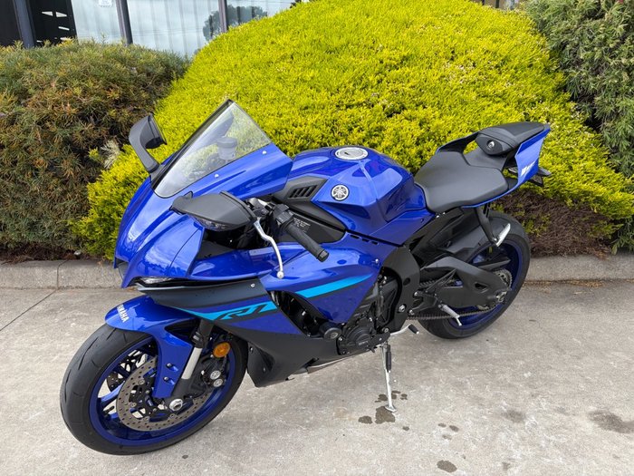 2024 Yamaha YZF-R1 Blue