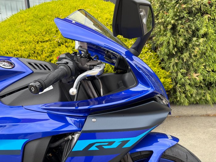2024 Yamaha YZF-R1 Blue
