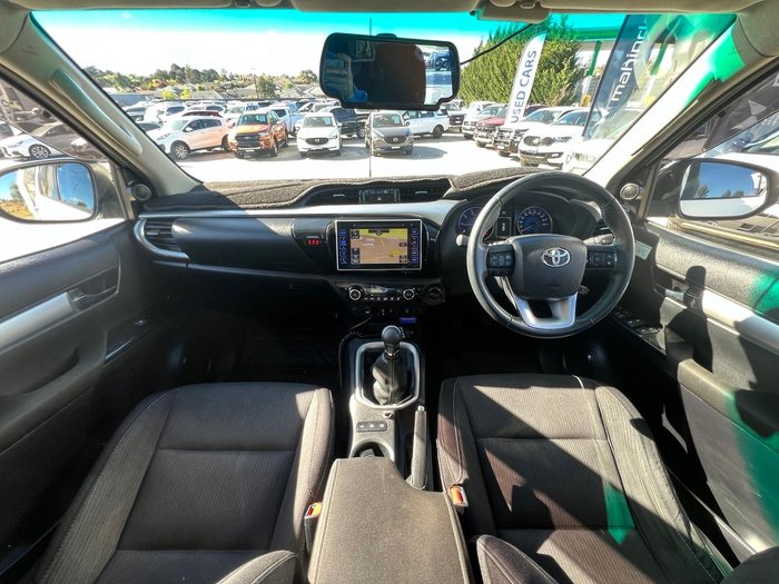 2016 Toyota Hilux SR5