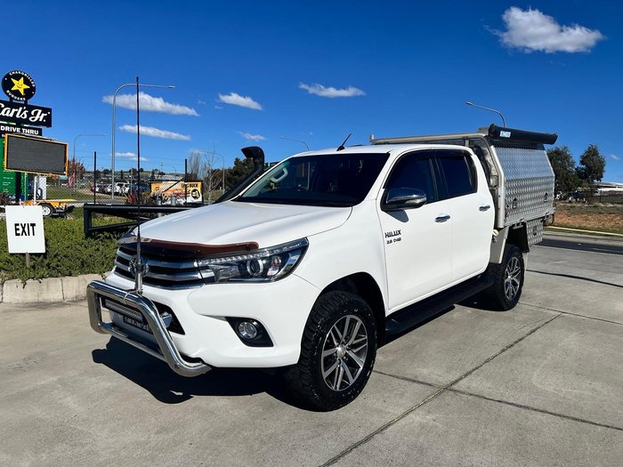 2016 Toyota Hilux SR5