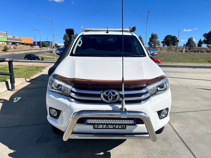 2016 Toyota Hilux SR5