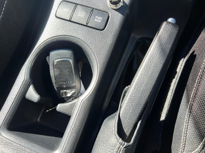 2016 Toyota Hilux SR5