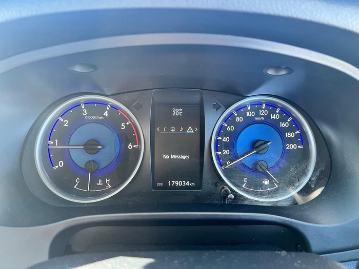 2016 Toyota Hilux SR5