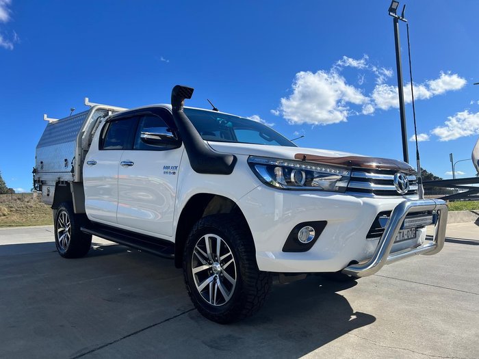 2016 Toyota Hilux SR5