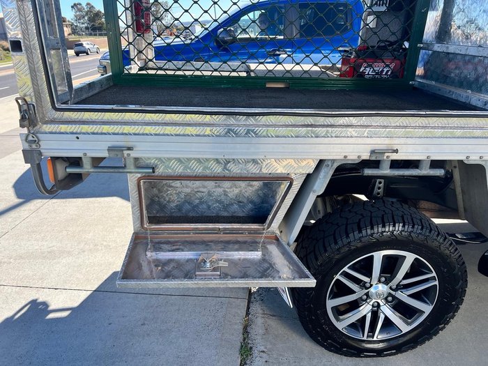 2016 Toyota Hilux SR5