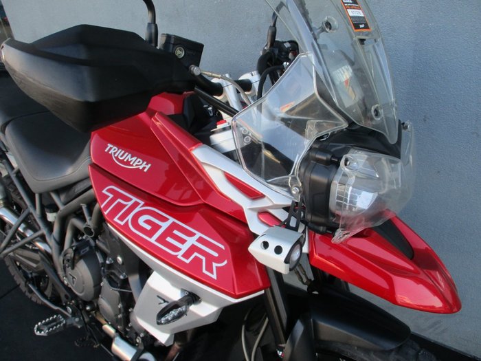 2019 Triumph TIGER 800 XCA RED